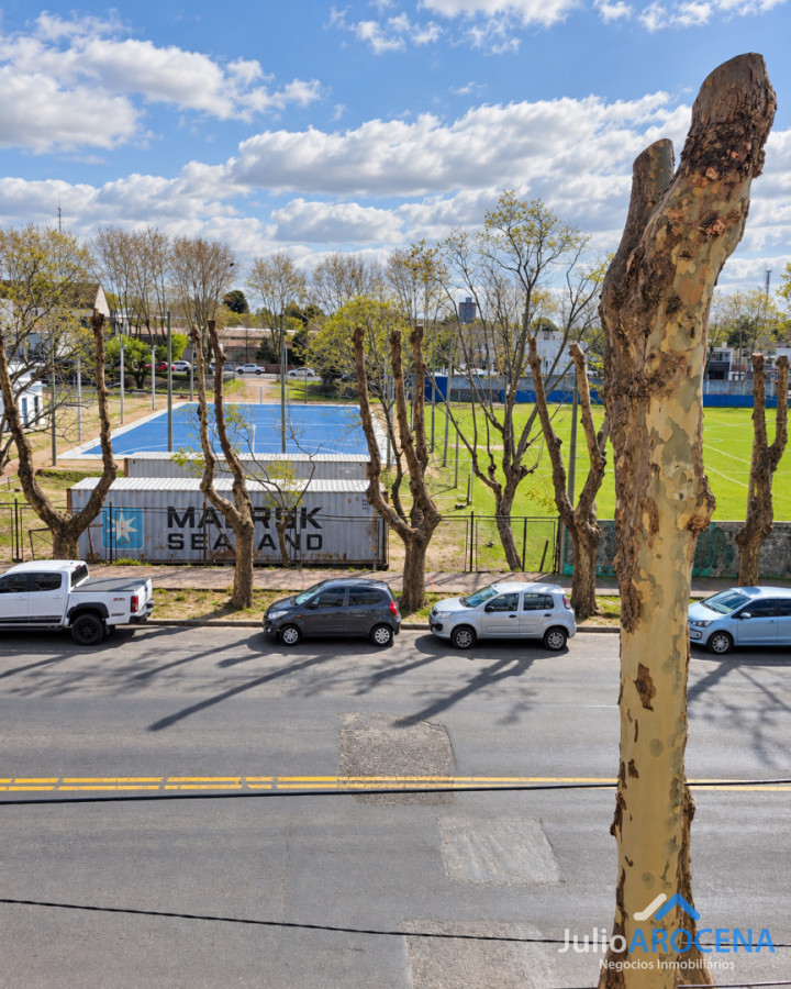 Apartamento ID.1475 - APARTAMENTO MUY LUMINOSO CON BALCÓN Y VISTA AL RÍO EN EL CENTRO