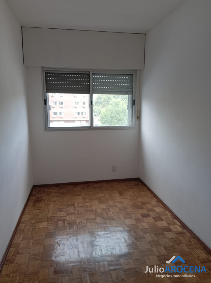 Apartamento ID.1383 - Hermoso apartamento 3 dormitorios, 2 baños. en pleno centro de Colonia del Sacramento