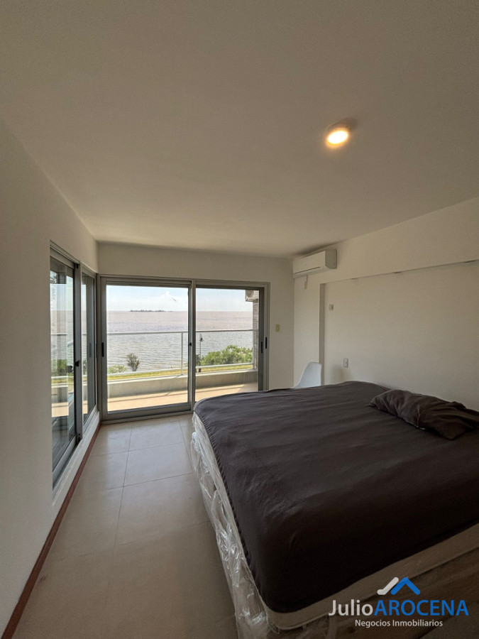 Apartamento ID.1362 - Hermoso apartamento en venta en primera línea. Rambla de Colonia del Sacramento.