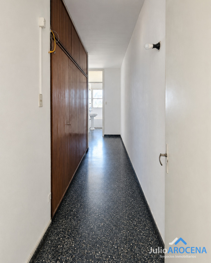 Apartamento ID.1475 - APARTAMENTO MUY LUMINOSO CON BALCÓN Y VISTA AL RÍO EN EL CENTRO