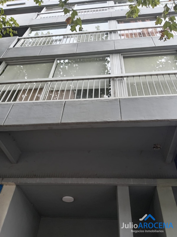 Apartamento ID.1383 - Hermoso apartamento 3 dormitorios, 2 baños. en pleno centro de Colonia del Sacramento