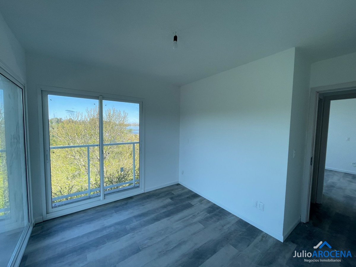 Apartamento ID.1157 -  Unidad 403: Elegancia y Confort Vista lateral al Río de la Plata 