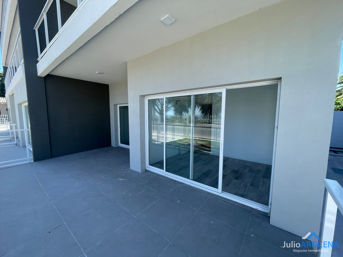 Apartamento ID.1160 -  Unidad 401: Exclusividad y Vistas Increíbles Frente a la Costa 