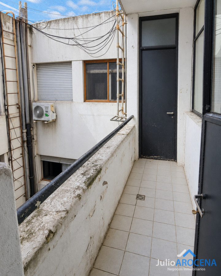 Apartamento ID.1475 - APARTAMENTO MUY LUMINOSO CON BALCÓN Y VISTA AL RÍO EN EL CENTRO