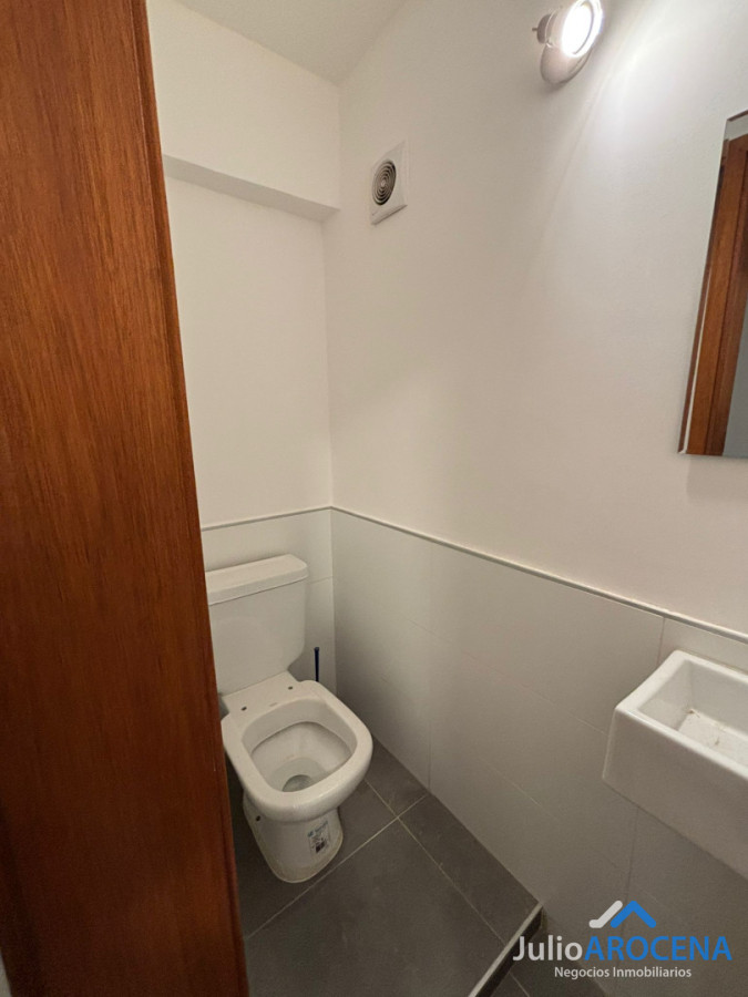 Apartamento ID.1362 - Hermoso apartamento en venta en primera línea. Rambla de Colonia del Sacramento.