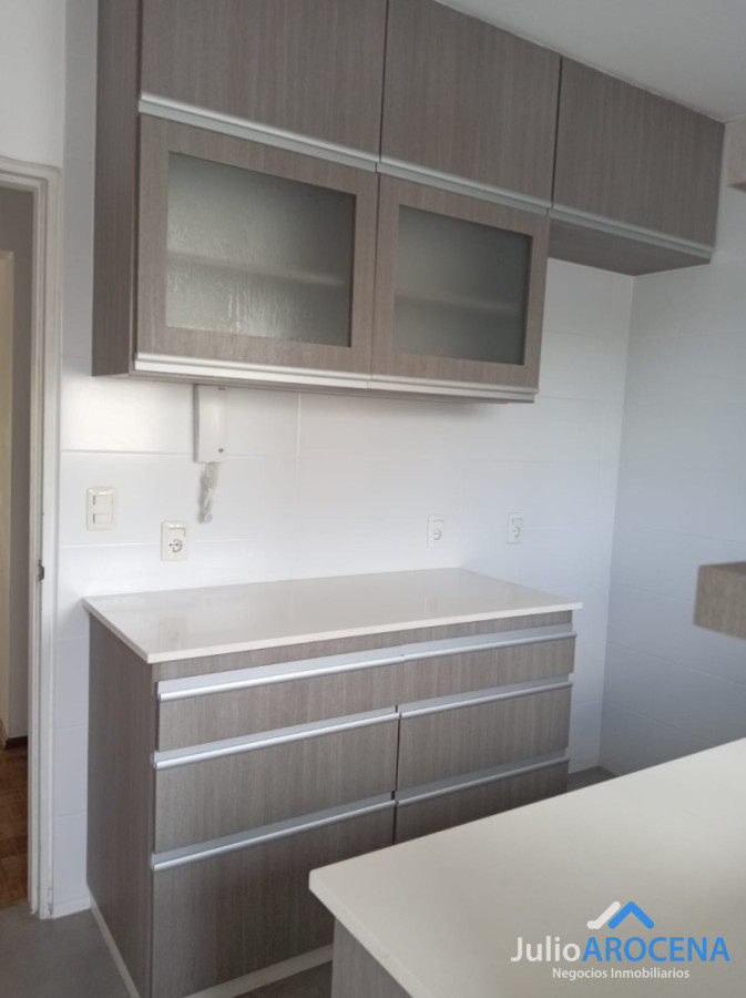 Apartamento ID.1383 - Hermoso apartamento 3 dormitorios, 2 baños. en pleno centro de Colonia del Sacramento