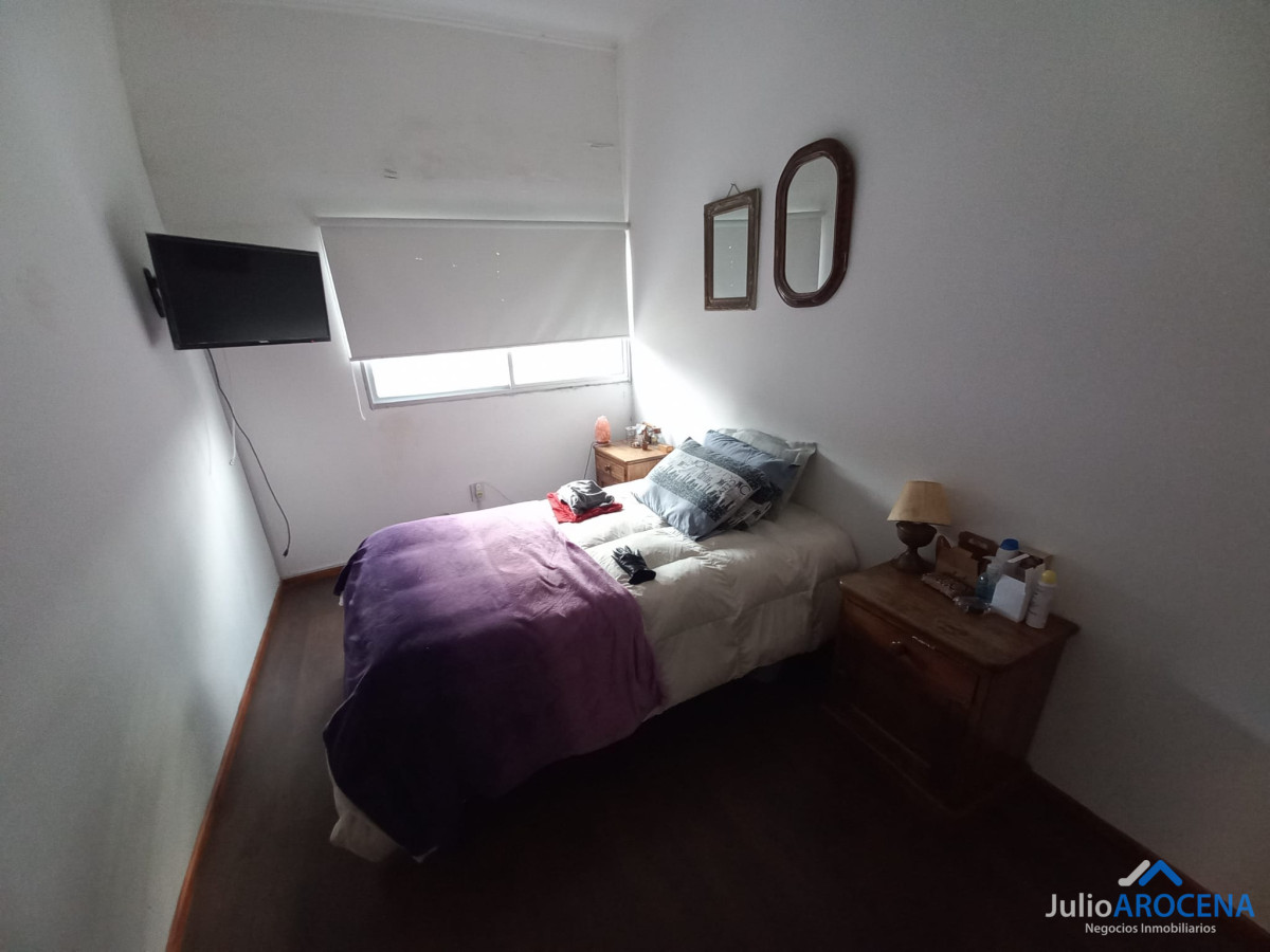 Casa ID.1200 - Casa en venta en las quintitas 3 dormitorios, uno en suite, 2 baños completos.