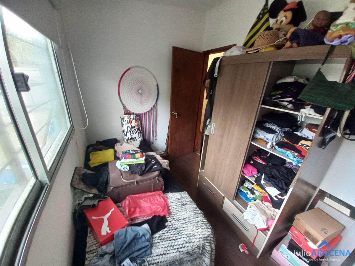Casa ID.1200 - Casa en venta en las quintitas 3 dormitorios, uno en suite, 2 baños completos.