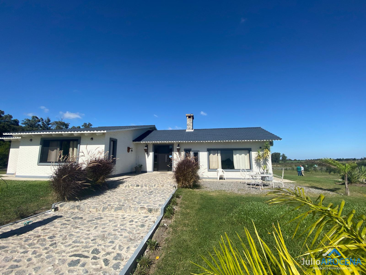 Casa ID.672 - Hermosa propiedad frente a Ruta 1