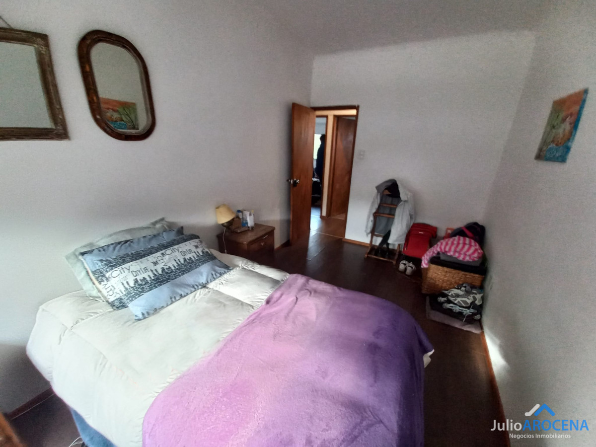 Casa ID.1200 - Casa en venta en las quintitas 3 dormitorios, uno en suite, 2 baños completos.
