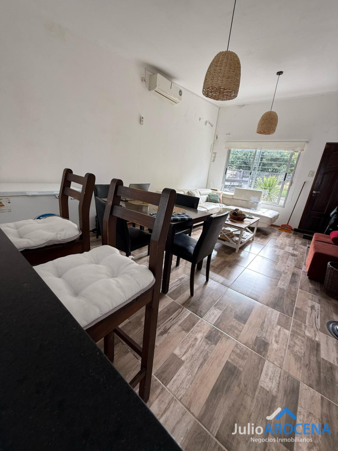 Casa ID.1200 - Casa en venta en las quintitas 3 dormitorios, uno en suite, 2 baños completos.