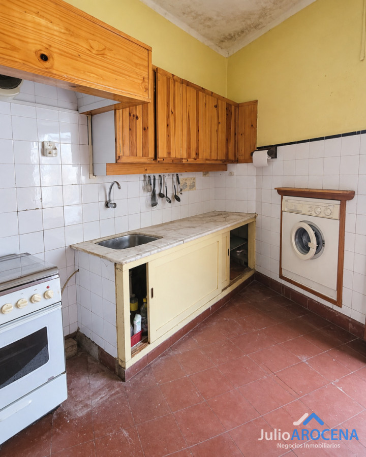Casa ID.1472 - PROPIEDAD CENTRICA EN JUAN LACAZE