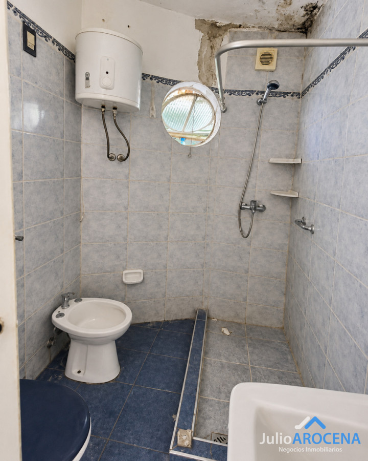 Casa ID.1472 - PROPIEDAD CENTRICA EN JUAN LACAZE