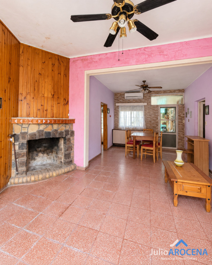 Casa ID.1472 - PROPIEDAD CENTRICA EN JUAN LACAZE