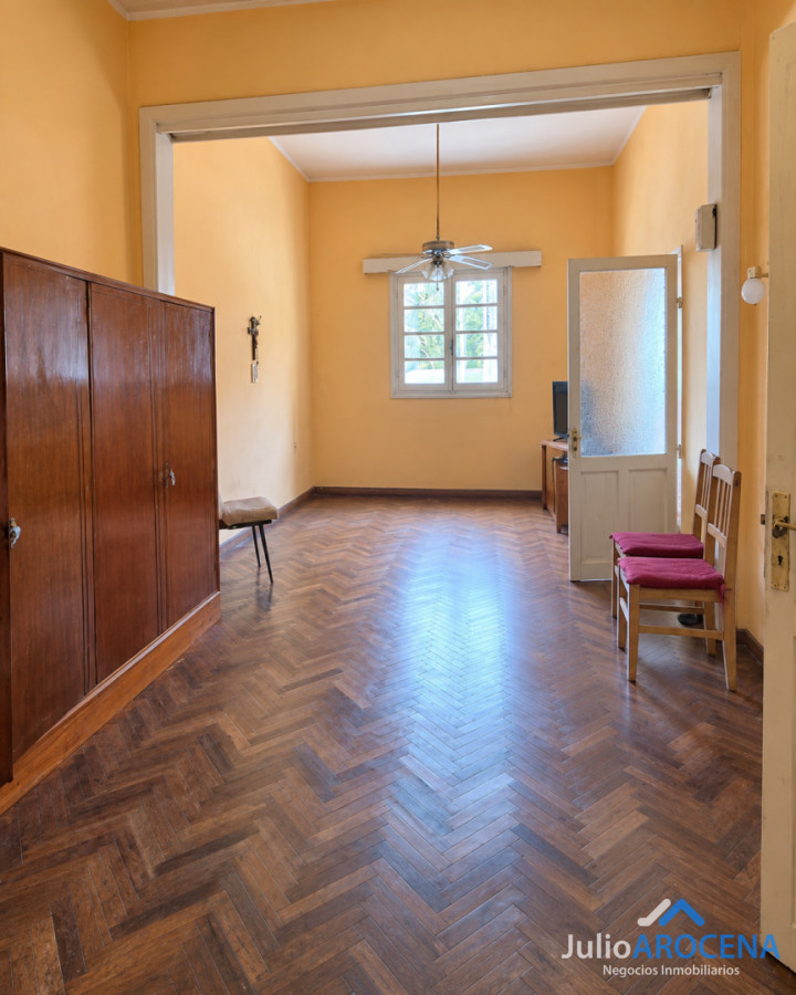 Casa ID.1472 - PROPIEDAD CENTRICA EN JUAN LACAZE