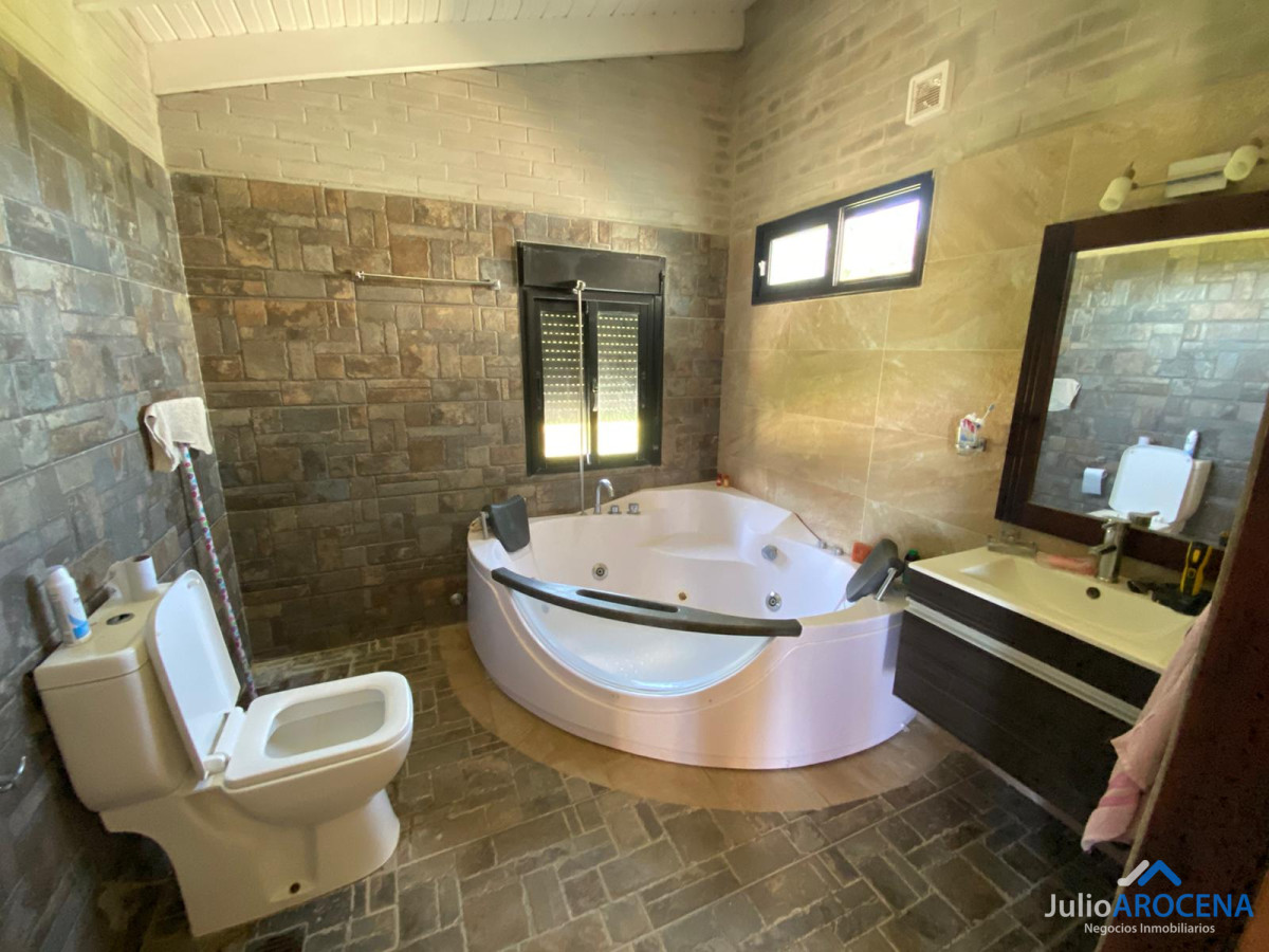 Casa ID.672 - Hermosa propiedad frente a Ruta 1