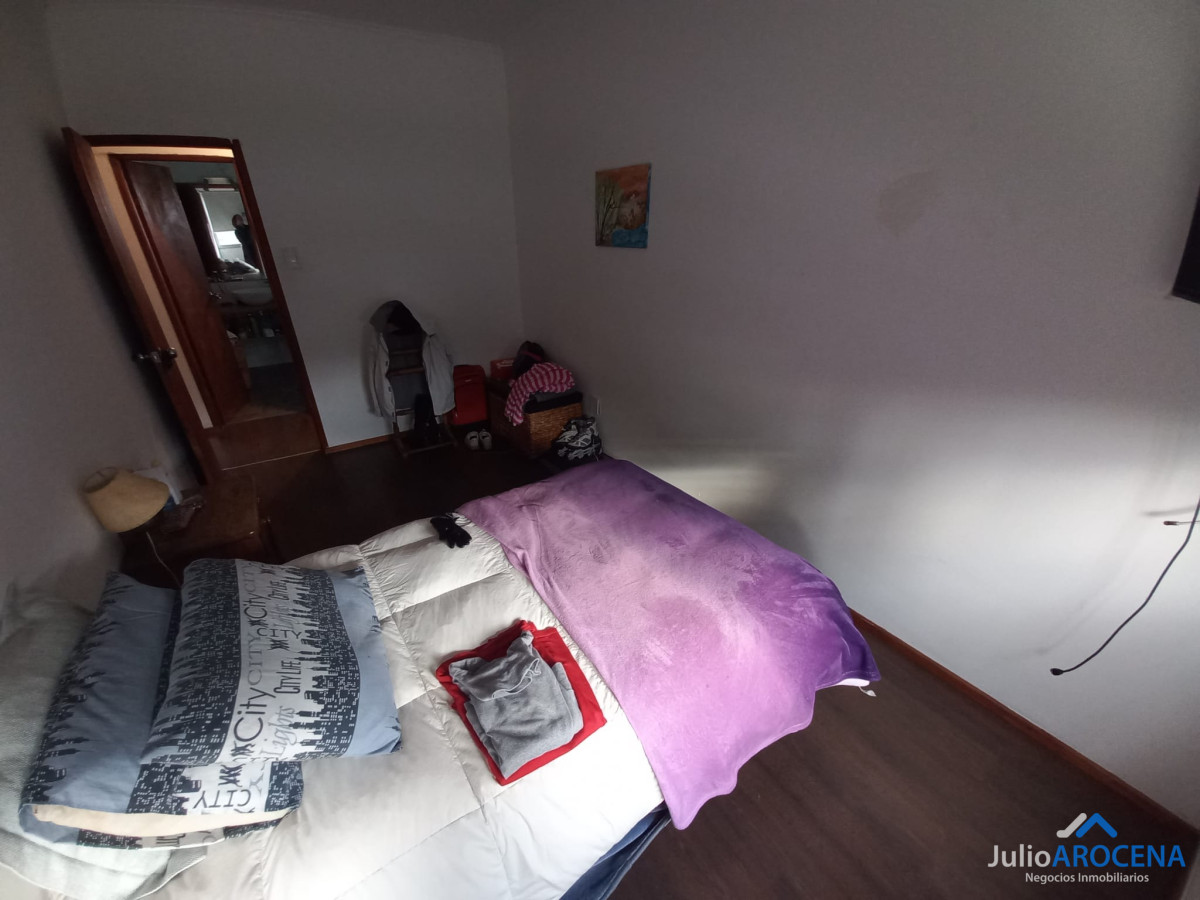Casa ID.1200 - Casa en venta en las quintitas 3 dormitorios, uno en suite, 2 baños completos.
