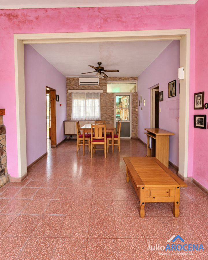 Casa ID.1472 - PROPIEDAD CENTRICA EN JUAN LACAZE