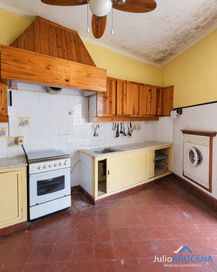 Casa ID.1472 - PROPIEDAD CENTRICA EN JUAN LACAZE
