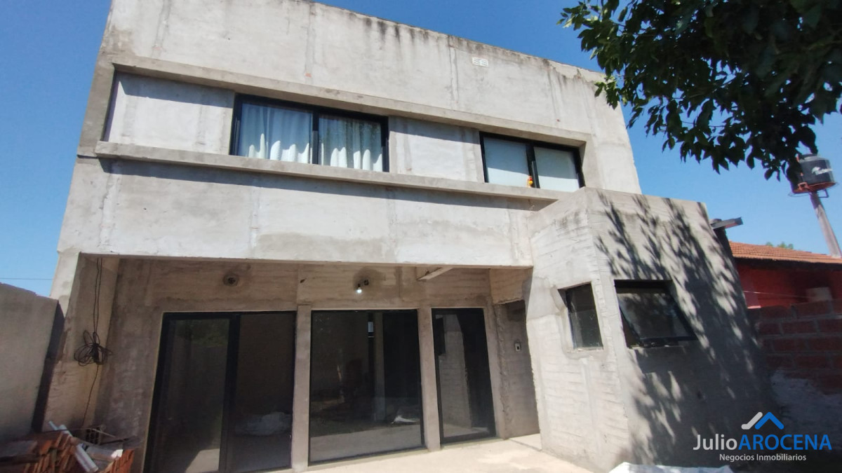 Casa ID.744 - En Venta Excelente Casa a Terminar en Argentina 