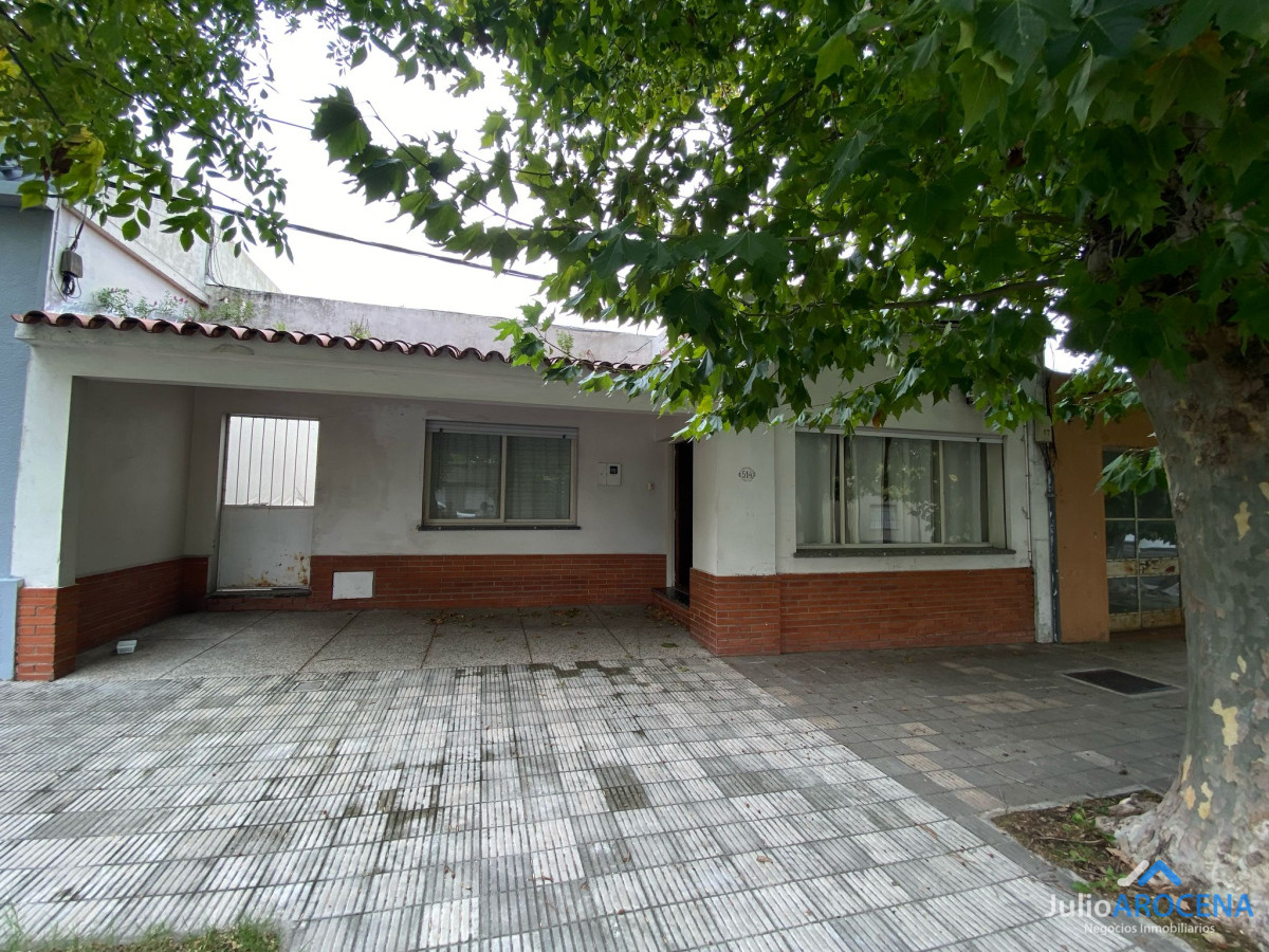 Casa ID.1231 - Hermosa Casa En Excelente Ubicación Para La Venta, Colonia Del Sacramento 