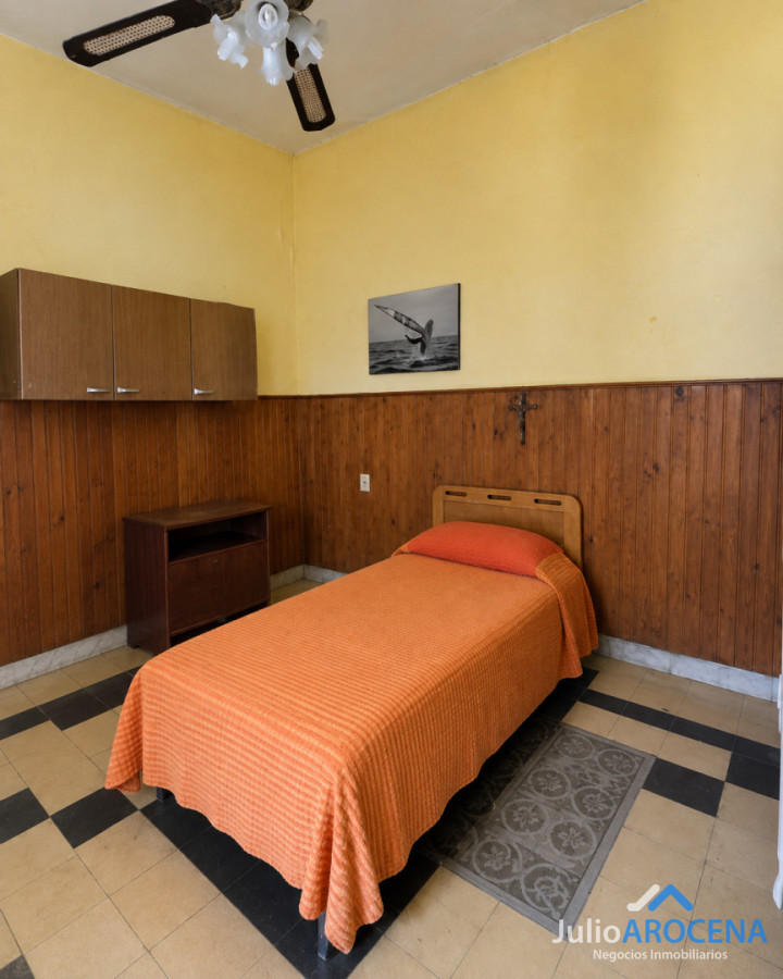 Casa ID.1472 - PROPIEDAD CENTRICA EN JUAN LACAZE