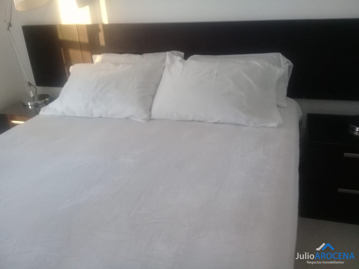 Casa ID.852 - ALQUILER de elegante Apartamento Amoblado 