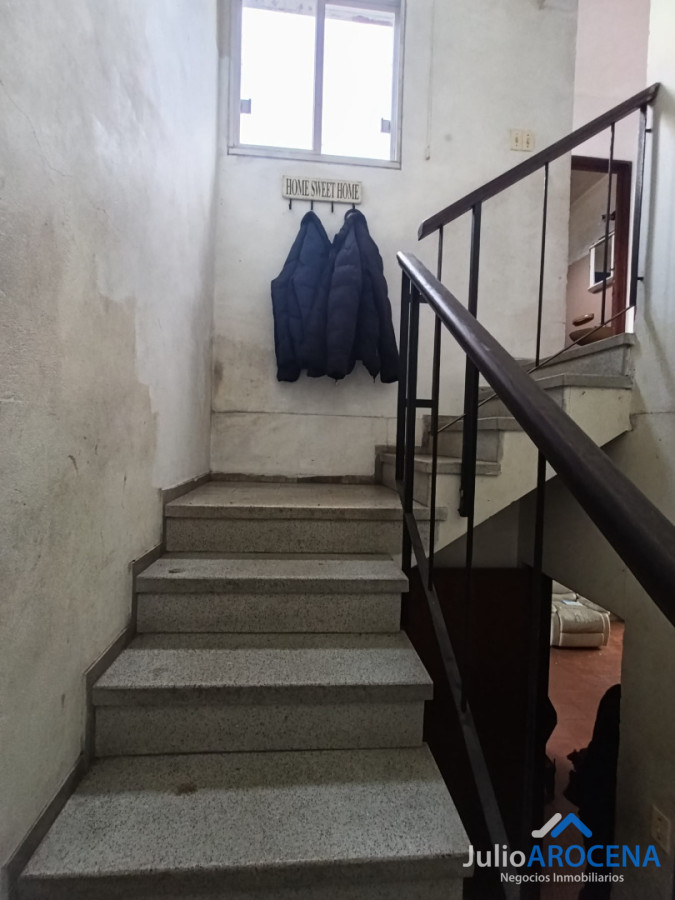 Casa ID.768 - Venta y alquiler de casa en Colonia a pocas cuadras de Gral. Flores