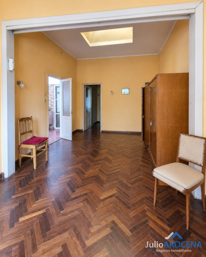 Casa ID.1472 - PROPIEDAD CENTRICA EN JUAN LACAZE