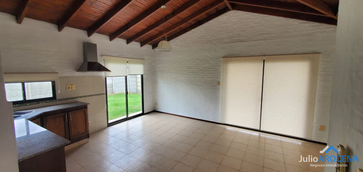 Casa ID.1204 -  ¡ATENCIÓN! ALQUILER DISPONIBLE - IMPECABLE CASA DE 2 DORMITORIOS 