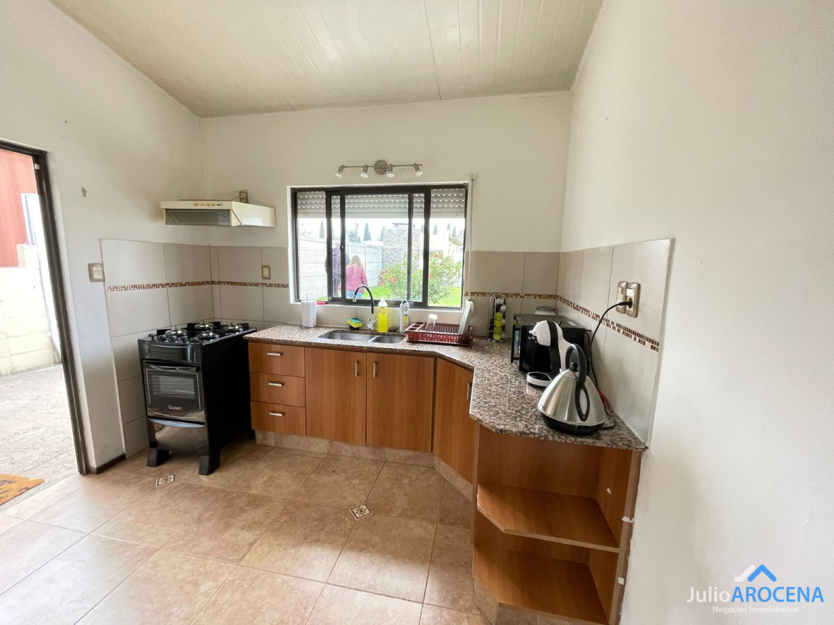 Casa ID.1239 - CASA HERMOSA EN FRACCIONAMIENTO SAN BENITO 