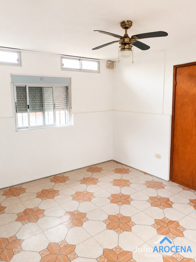Casa ID.1433 - OPORTUNIDAD 3 CASAS EN UN SOLO PADRON BUENA RENTA ACTIVA 