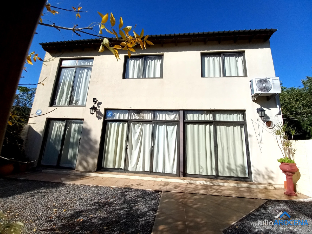 Casa ID.527 - Espectacular Propiedad - Colonia
