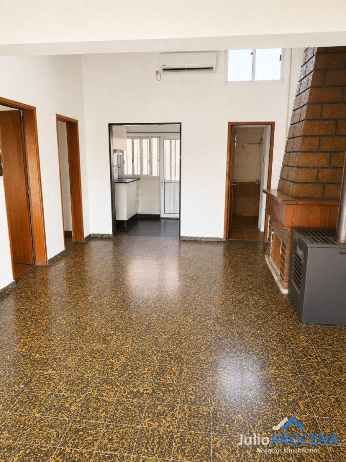 Casa ID.1433 - OPORTUNIDAD 3 CASAS EN UN SOLO PADRON BUENA RENTA ACTIVA 