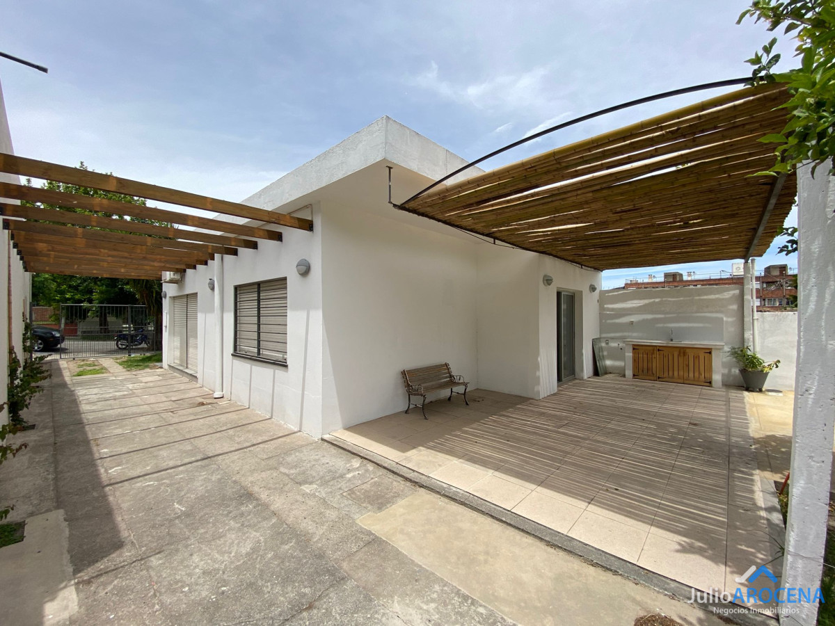 Casa ID.1228 - Hermosa casa en venta Barrio Cementerio Colonia del Sacramento