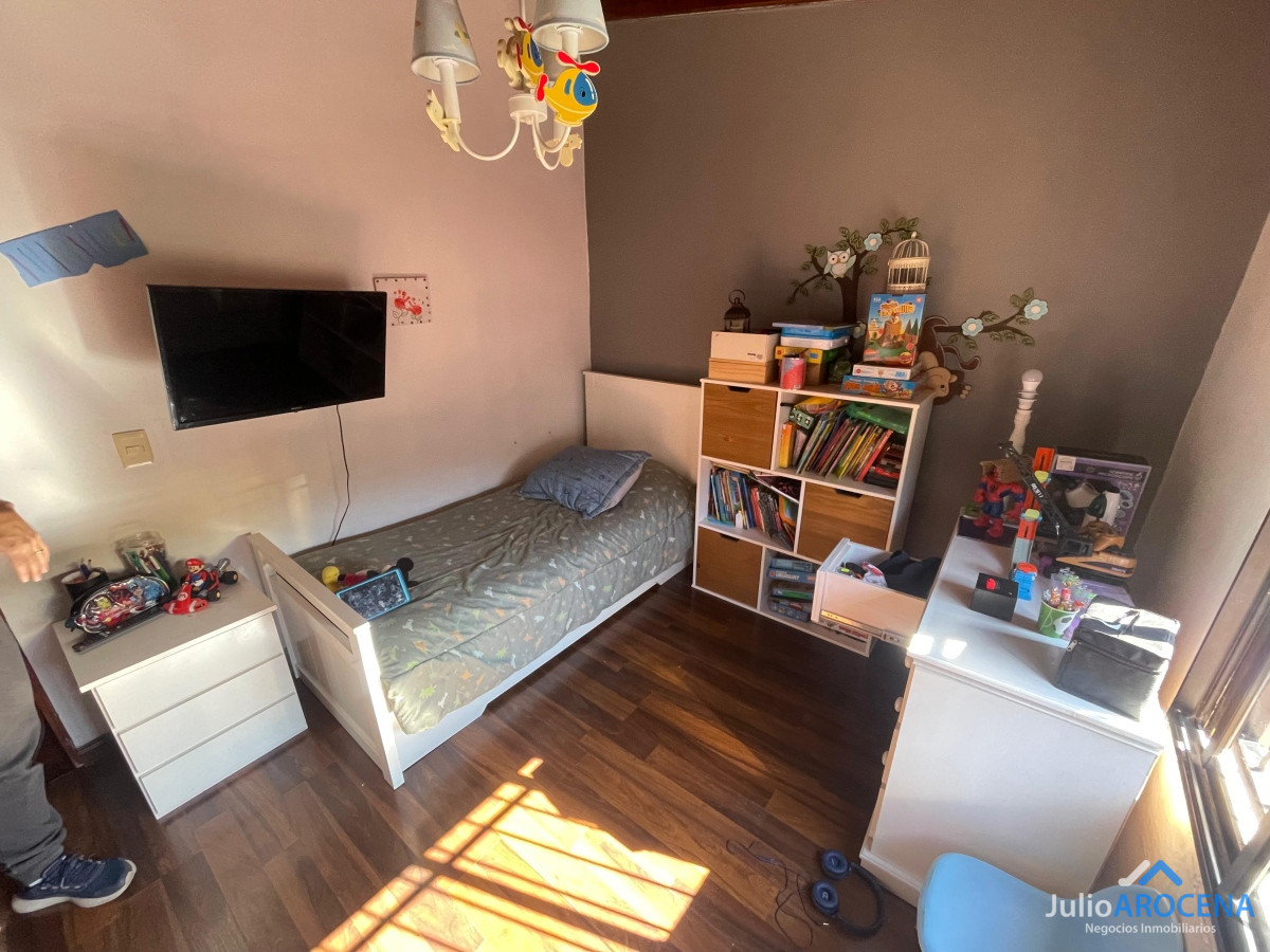 Casa ID.1097 -  Casa Principal con Estilo y Comodidad - U$D 193.000 