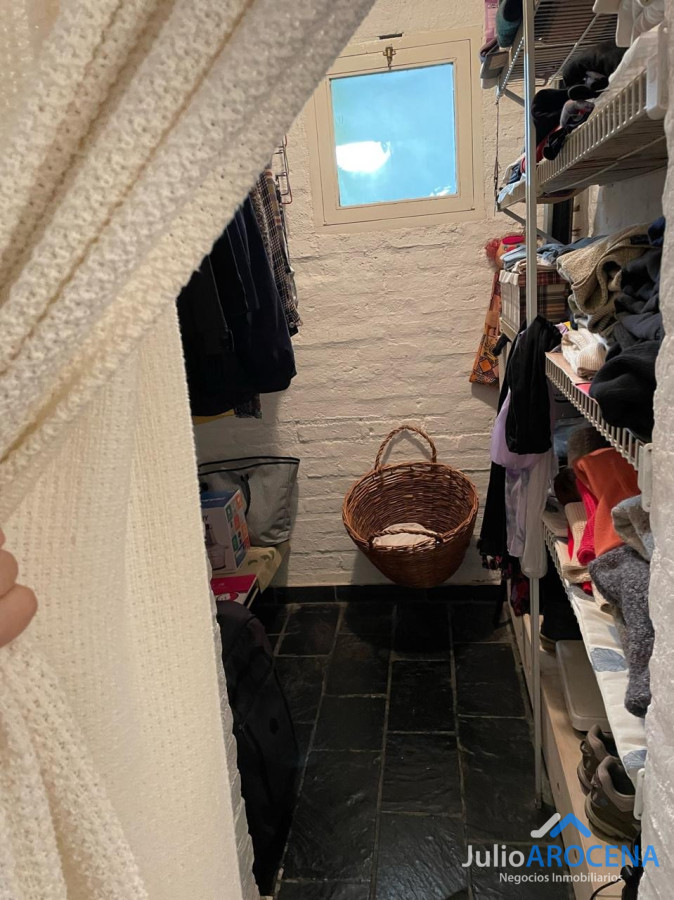 Casa ID.1077 - ¡Hermosa Casa a Pasos de la Playa y Plaza de Toros!