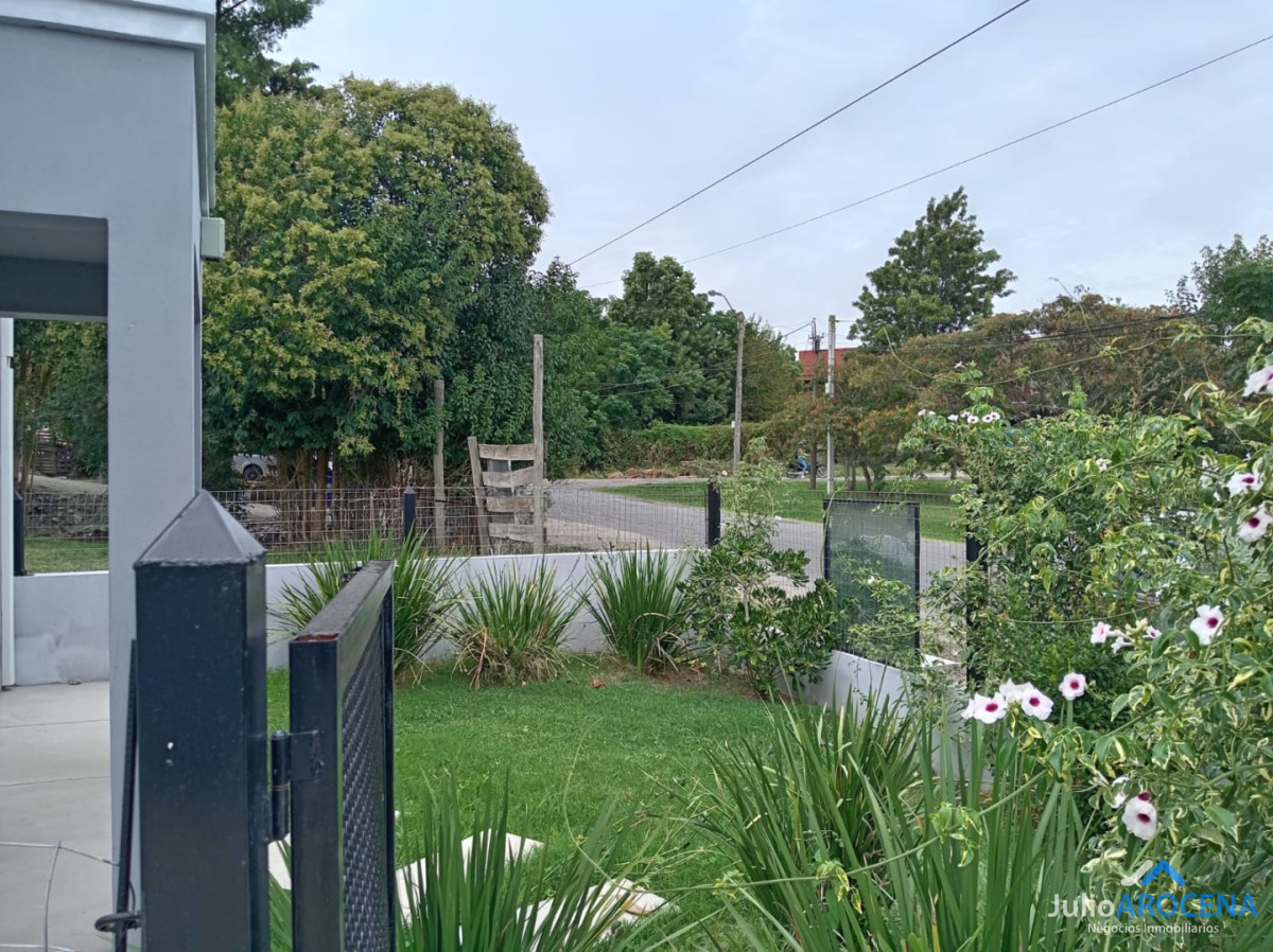 Casa ID.1374 - Hermoso complejo en el real de san carlos 