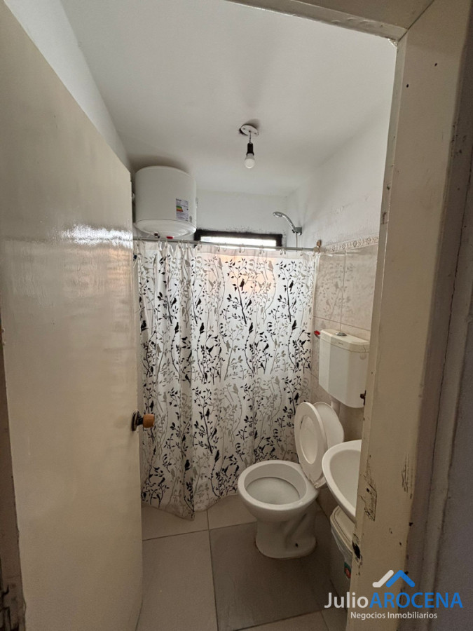 Casa ID.1373 - EXCELENTE UBICACION CENTRICA INVERSION O HABITAR