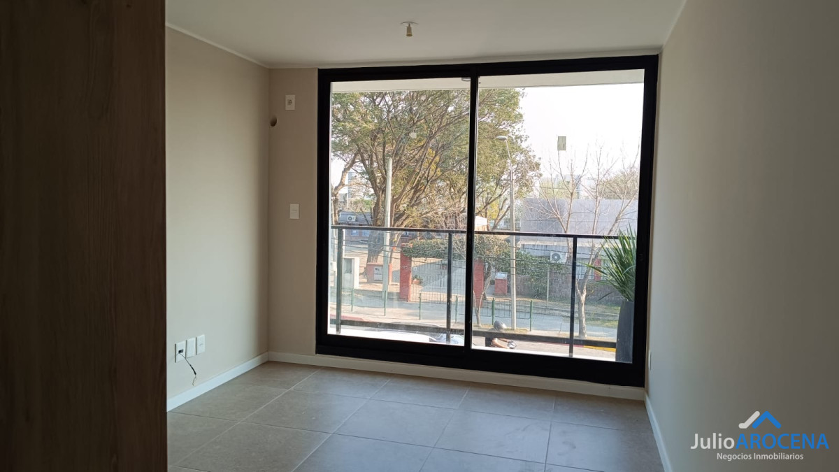 Casa ID.1087 -  ¡ATENCIÓN! VENTA DISPONIBLE - APARTAMENTO A 1 CUADRA DE LA COSTA 