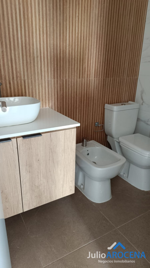 Casa ID.1087 -  ¡ATENCIÓN! VENTA DISPONIBLE - APARTAMENTO A 1 CUADRA DE LA COSTA 