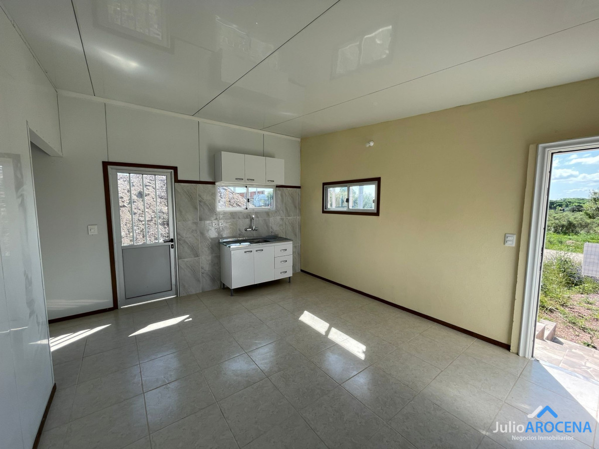 Casa ID.1122 -  Tres Unidades Gemelas en Venta en un Mismo Padrón en Colonia del Sacramento 