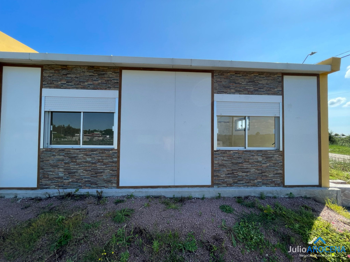 Casa ID.1122 -  Tres Unidades Gemelas en Venta en un Mismo Padrón en Colonia del Sacramento 