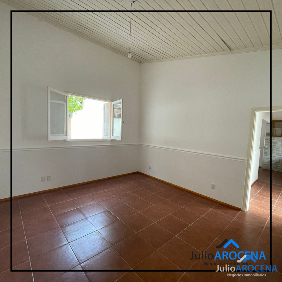 Casa ID.1209 - HERMOSA CASA EN ESQUINA BARRIO HISTORICO 