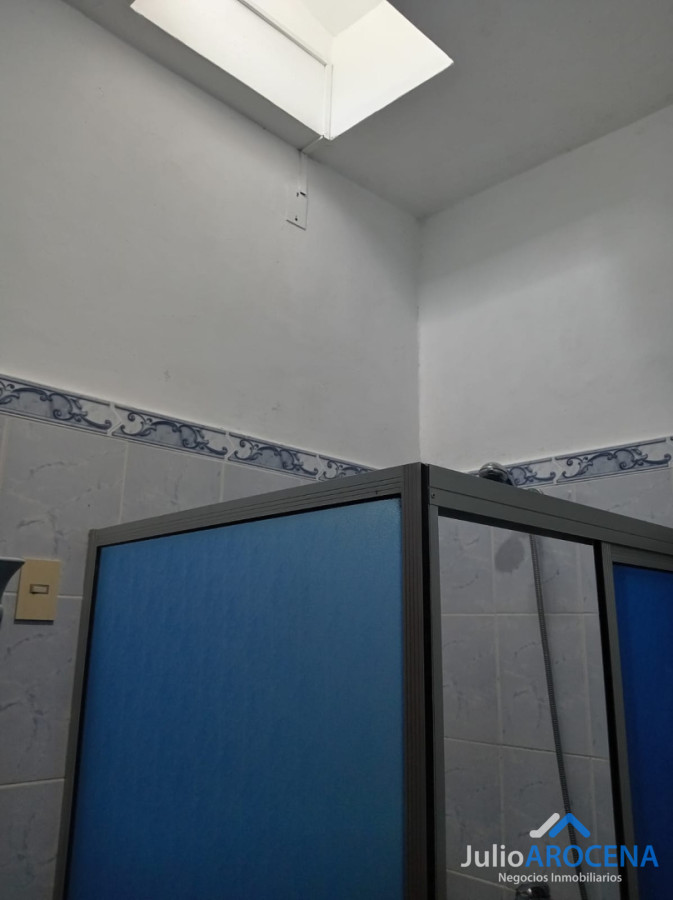 Casa ID.1375 - EXCELENTE UBICACION PARA ALQUILER Y NEGOCIO