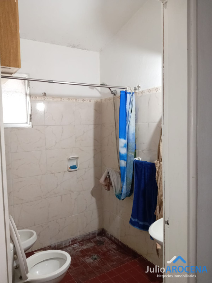 Casa ID.1276 - VENTA CASA DE DOS HABITACIONES CON GARAGE - JARDIN- PATIO- ESTUFA 