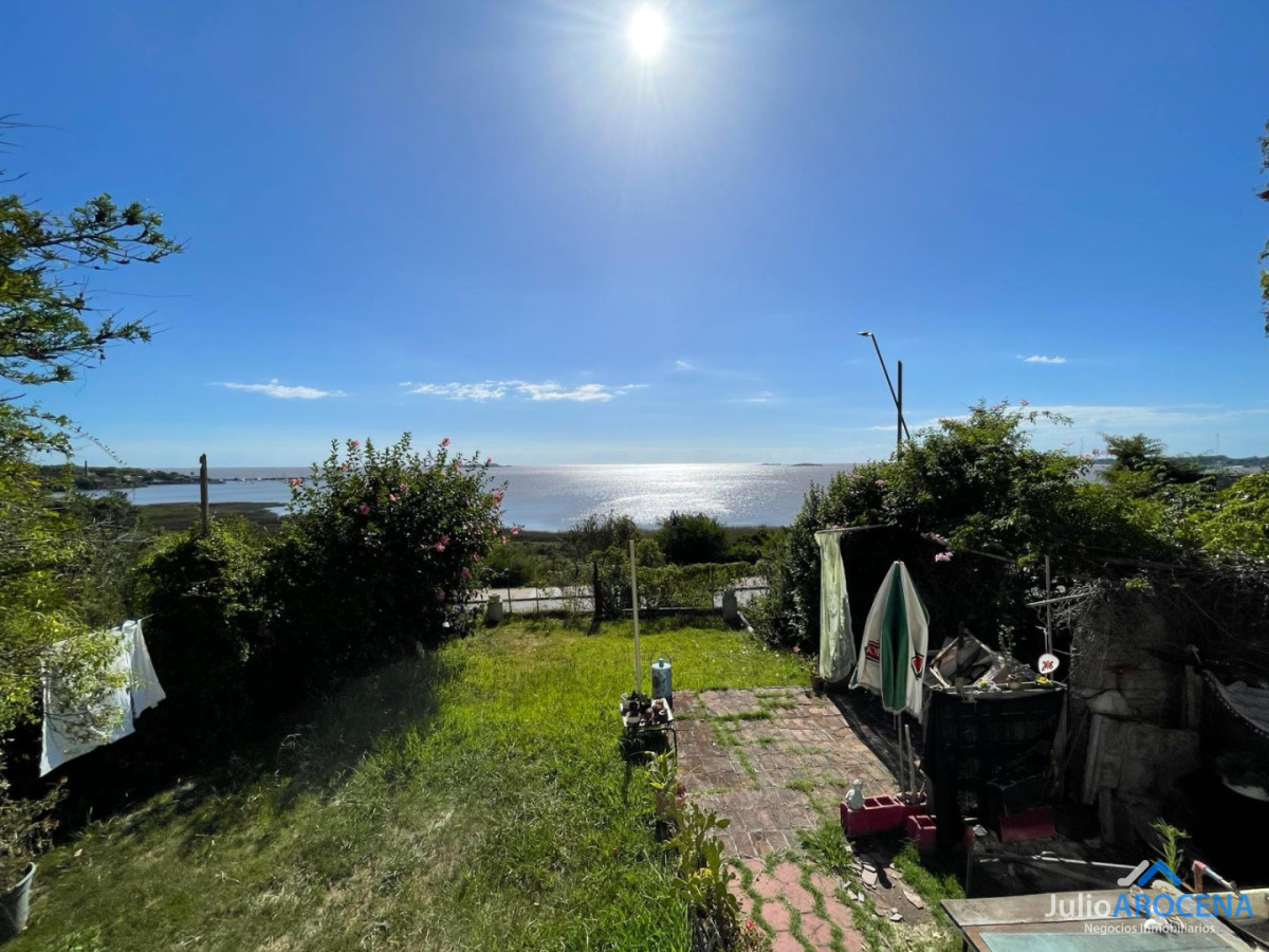 Casa ID.1347 - CASA CON 3 DORMITORIOS EN EL CENTRO