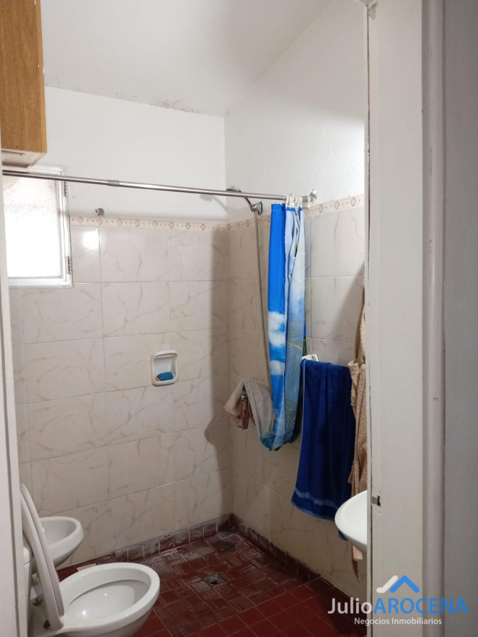 Casa ID.1276 - VENTA CASA DE DOS HABITACIONES CON GARAGE - JARDIN- PATIO- ESTUFA 