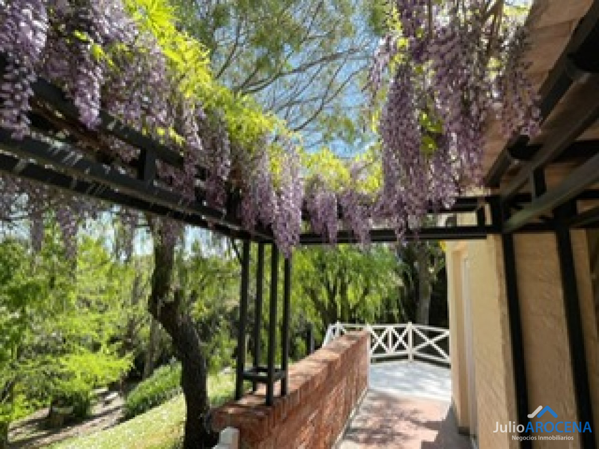 Casa ID.1077 - ¡Hermosa Casa a Pasos de la Playa y Plaza de Toros!