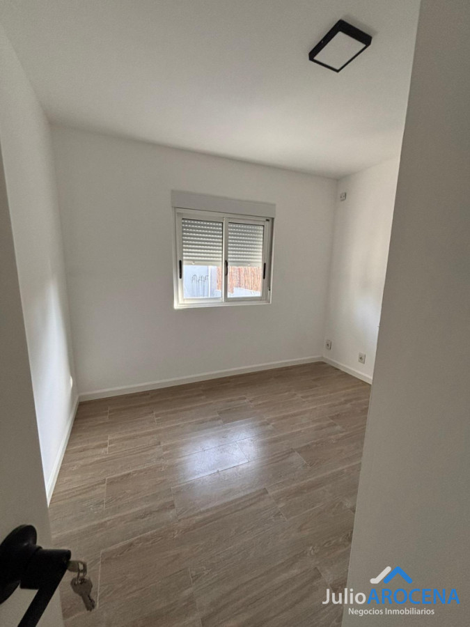 Casa ID.1374 - Hermoso complejo en el real de san carlos 